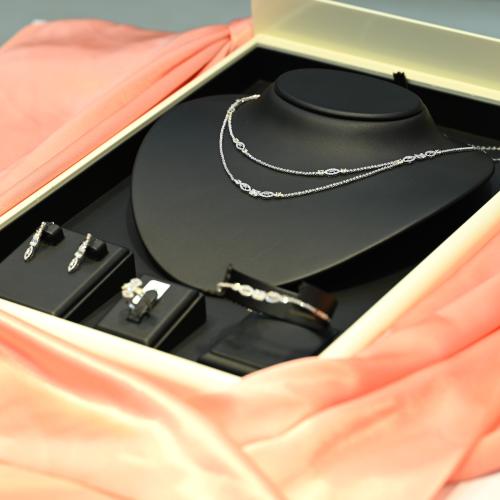 طقم ذهب ابيض دورين زركون فانسي