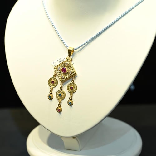 تعليقة ذهب شعبية