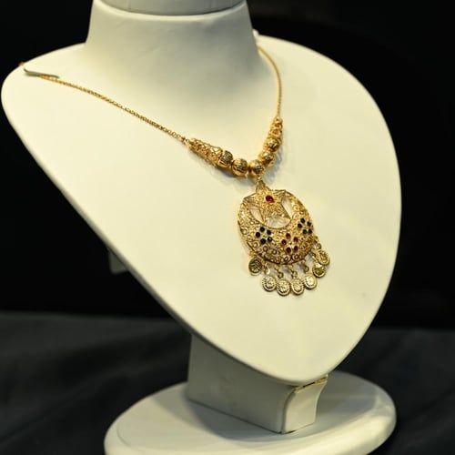 عقد ذهب صباح الخير