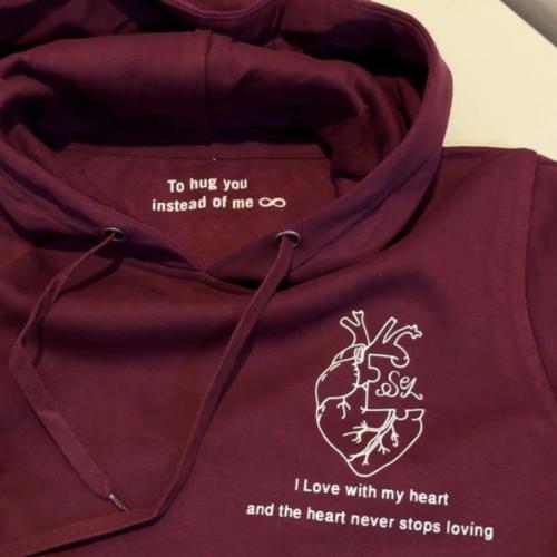 بلوفر قلب بروغندي