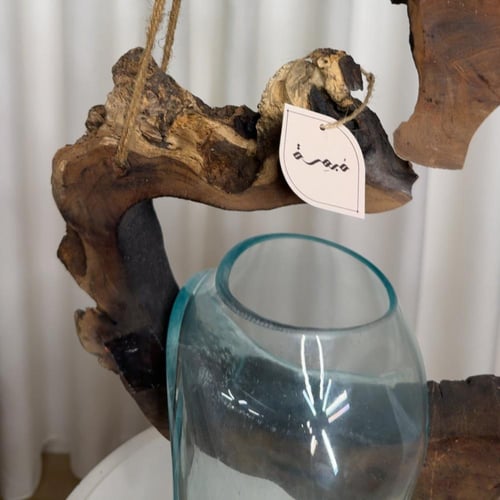 خشب طبيعي مع زجاج مُنصهر