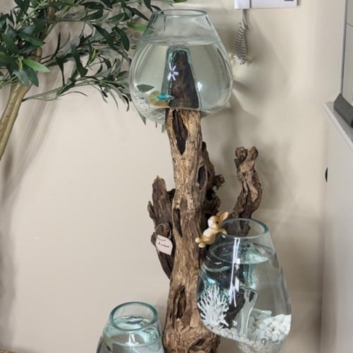 خشب طبيعي مع زجاج مُنصهر