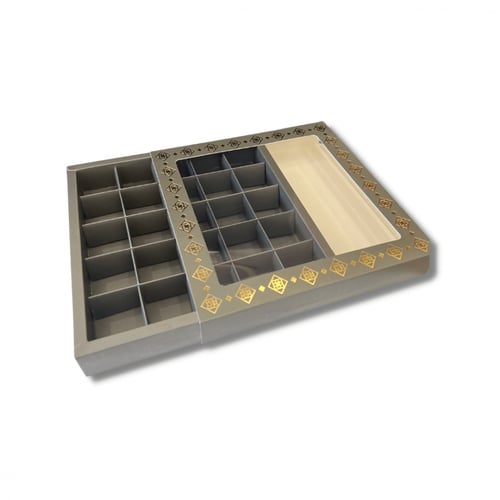 علب شوكلاته مقسمة