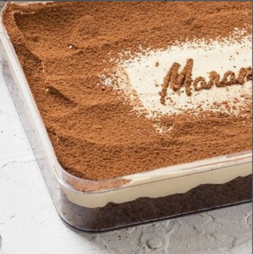 علب اكريلك مربعه بغطاء منفصل بالحبه