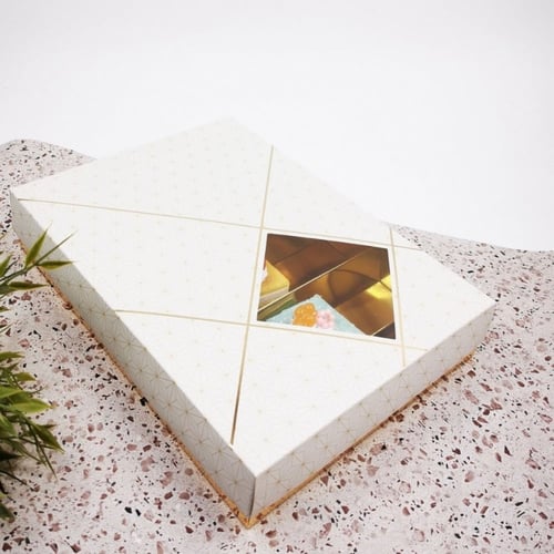 بوكس مقسم ذهبي