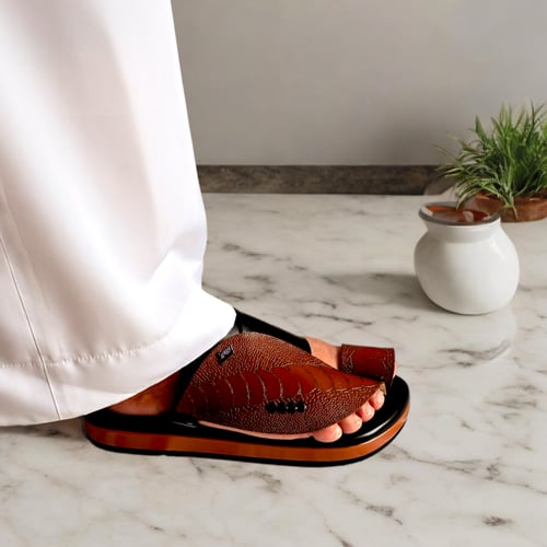 حذاء شرقي -ساق نعام بني