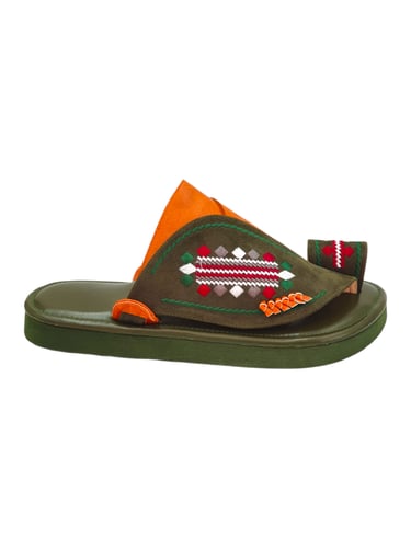 حذاء شرقى مطرز - زيتونى تنسيق برتقالى