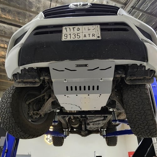 صاجة هايلوكس 4x4. فورتشنر