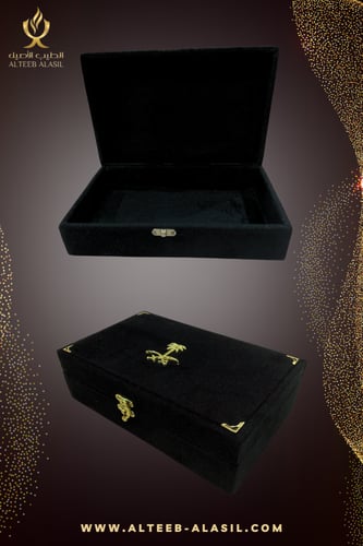 علبة مخمل أنيقة الحجم الصغير