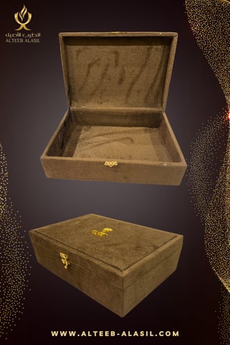 علبة مخمل الحجم الكبير