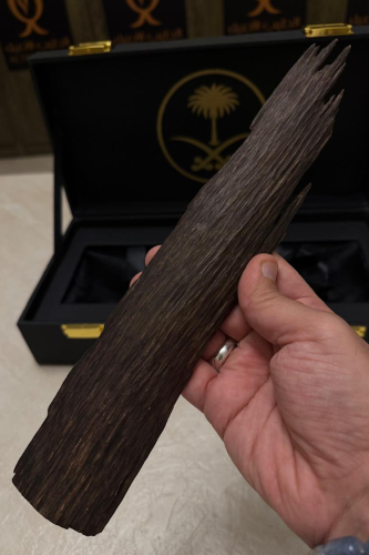 قطعة عود هندي دبل سوبر الوزن 48 جرام