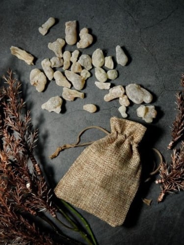 بخور لبان عماني حوجري