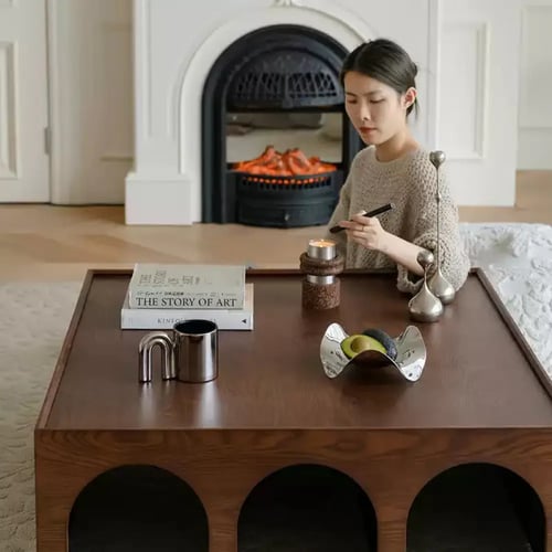 طاولة ورفوف مبتكرة متعددة الاستخدام