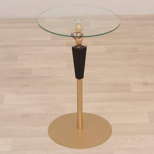 طاولة خدمة القاعدة حديد ذهبي والسطح زجاج شفاف تصمي...
