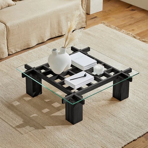 طاولة قهوة مربعة بتصميم مودرن
