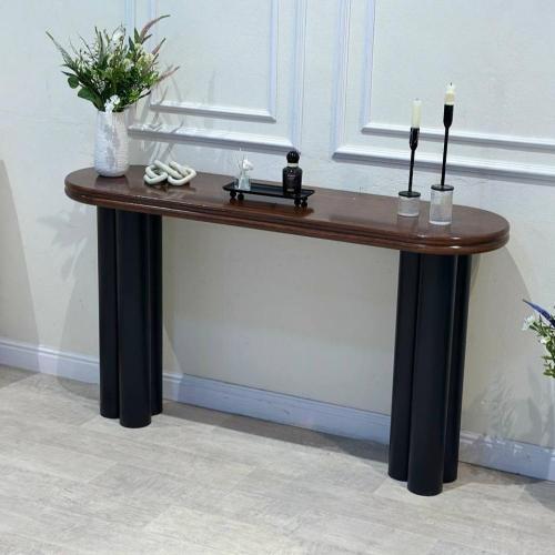 مدخل خشب بني السطح