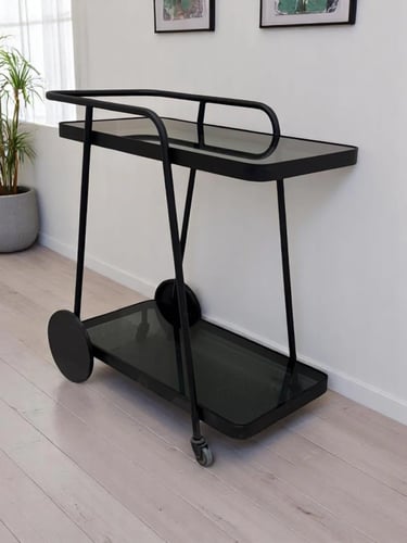 عربية تقديم لون اسود سطح زجاج اسود