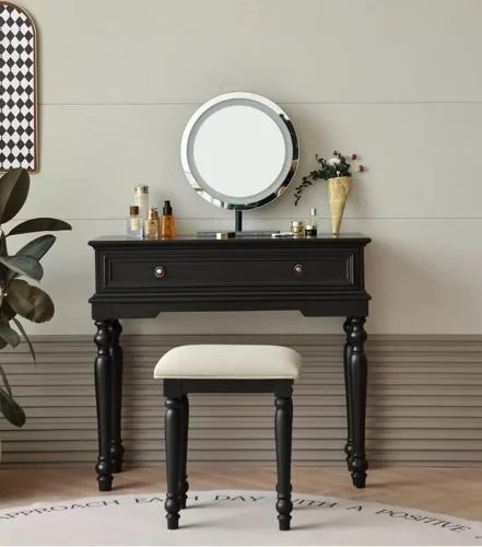 تسريحة خشبية بتصميم كلاسيكي