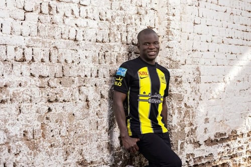 طقم الاتحاد الأساسي 2023/24