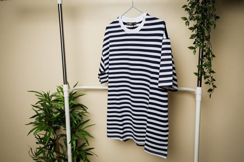 تيشيرت ملقم تركي اوفر سايز ابيض وكحلي