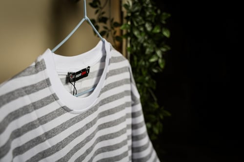 تيشيرت ملقم تركي اوفر سايز ابيض ورمادي