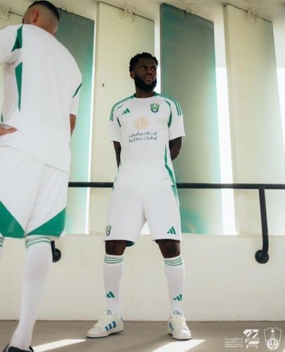 طقم الاهلي 2024/2025 الاساسي