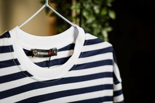 تيشيرت ملقم تركي اوفر سايز ابيض وكحلي