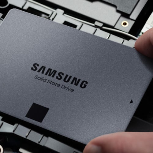 سامسونج - ذاكرة 870 كيو في أو SATA 2.5 SSD