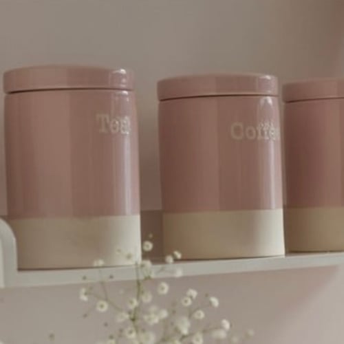 علبة فخار لحفظ الشاي