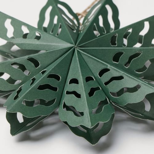 زينة ورقية للتعليق