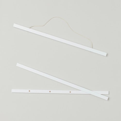 اطار خشبي لتثبيت الملصقات كبير