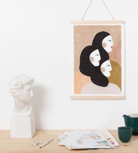 اطار خشبي لتثبيت الملصقات - خشبي