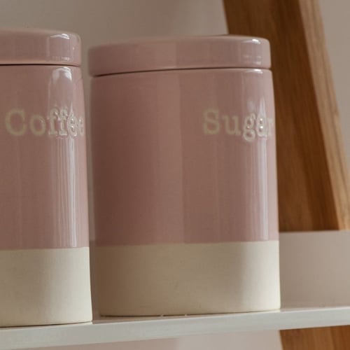 علبة فخار لحفظ الشاي