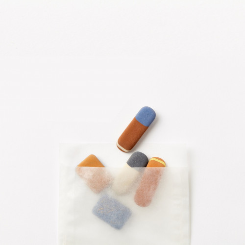 SET OF 5 PEBBLE ERASERS