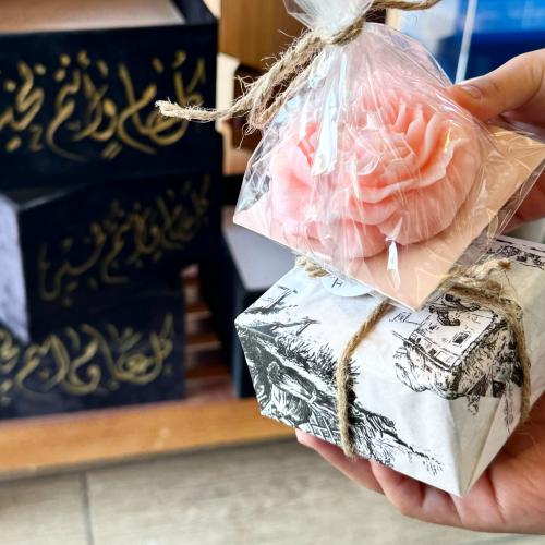 شموع البيوني مغلفة