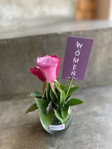 ميني فازة الورد