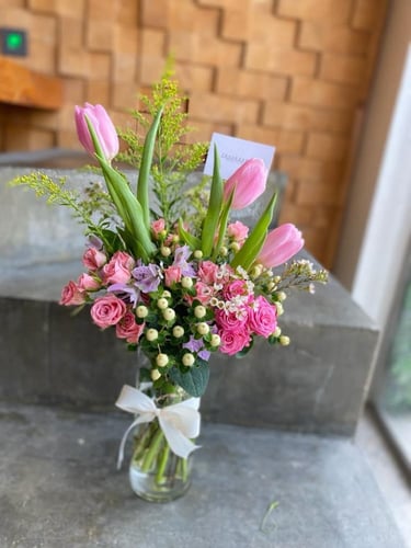 فازة توليب الورد