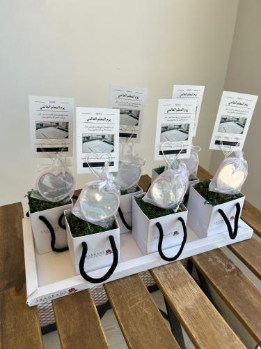 صينية توزيعات مرايا المعلم