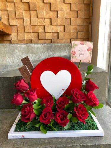 صينية LOVE المميزة