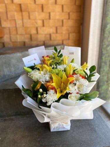 باقة شعاع بقاعدة اسفنج