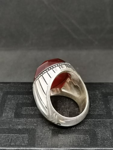 خاتم الفضة بحجر عقيق خرساني ايراني أحمر مترش بصياغ...