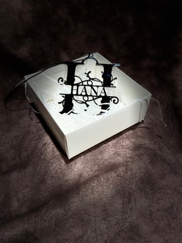 تعليقه مزخرفه