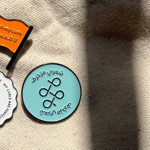 بروش شعري مزخرف