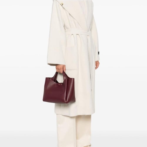 شنطة عنابي دكني DKNY