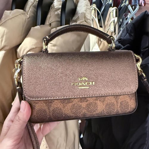 شنطة كوتش coach