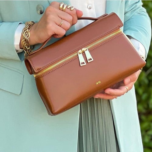 شنطة بني JW PEI