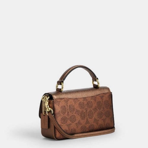 شنطة كوتش coach