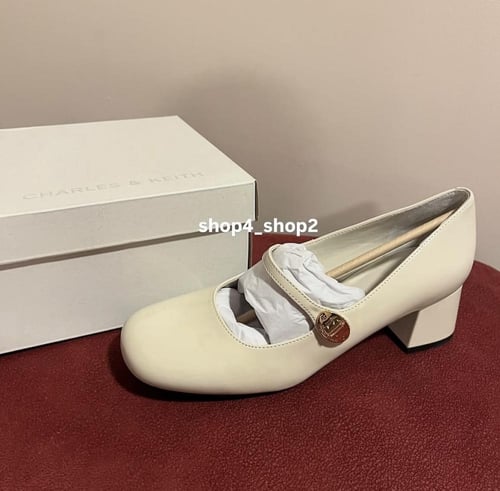 حذاء ماري جينز بيج تشارلز اند كيث