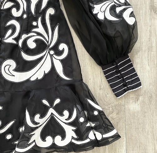 فستان كارين ميلين