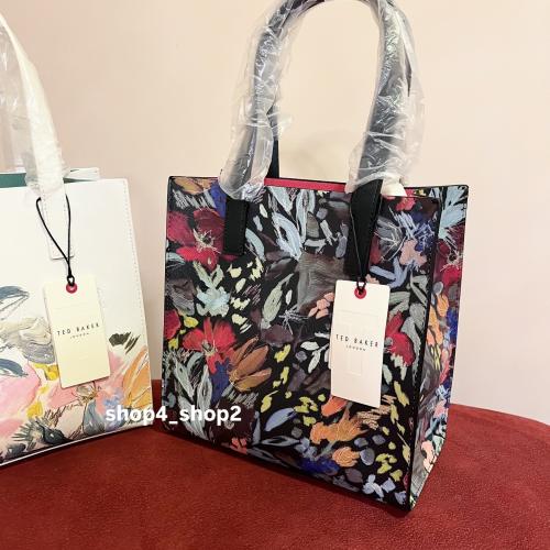 كيس صغير تيد بيكر Ted Baker